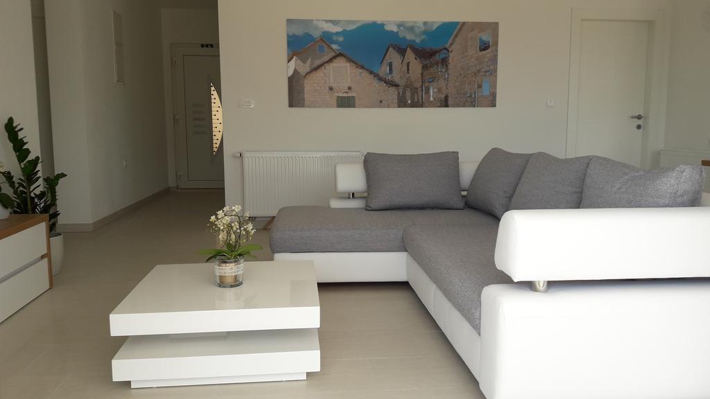 Villa-Apartments Karmel Kastela Luaran gambar